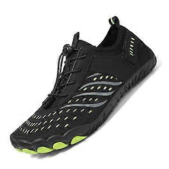 Coppia di scarpe da wading antiscivolo ad asciugatura rapida, calzini acquatici a piedi nudi traspiranti per attività all'aperto come spiaggia, surf, nuoto e trekking.