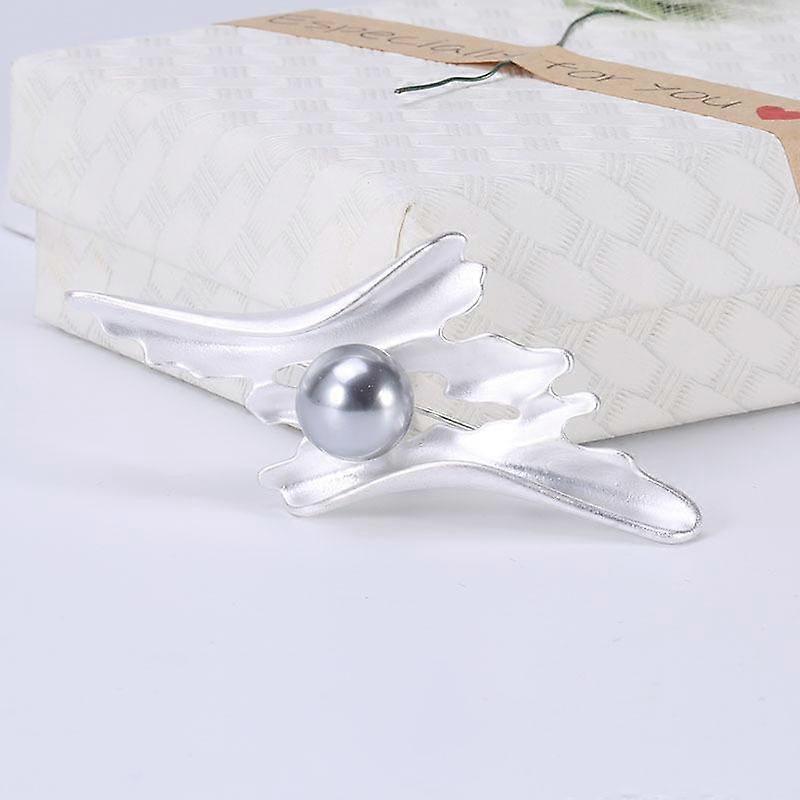 Wind Smooth Metal Texture Brooch Inlaid With Imitation Pearl Retro Pin Brooch