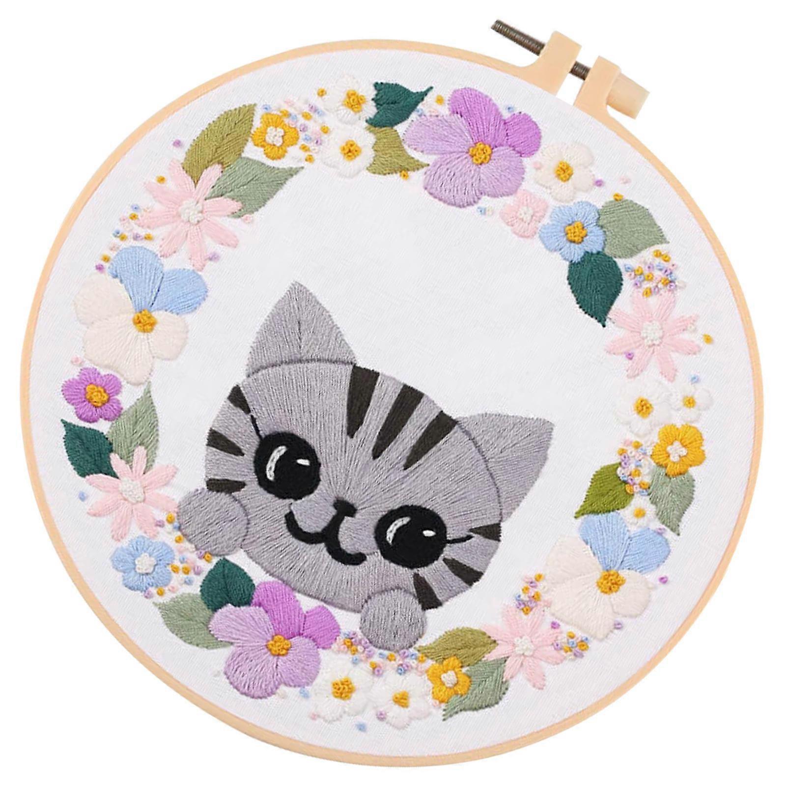 1 Set Beginner Cat Embroidery Kit with Cartoon Cross Stitch for DIY Handcrafts, Lightweight and Portable for Quilting and Needlework Lovers