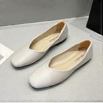 Damenschuhe, flache Schuhe mit eckiger Zehenpartie, große Größen, Damenschuhe, flache Modelle, professionelle Damenschuhe, Schuhe mit weicher Sohle.