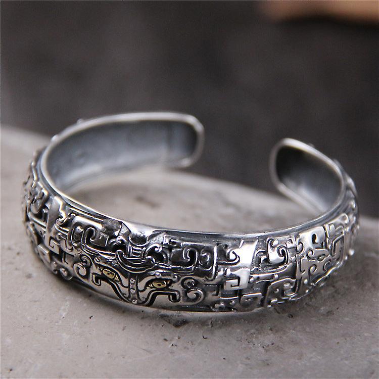 Embossed Personality Gluttonous Bracelet, Thai Silver Distressed