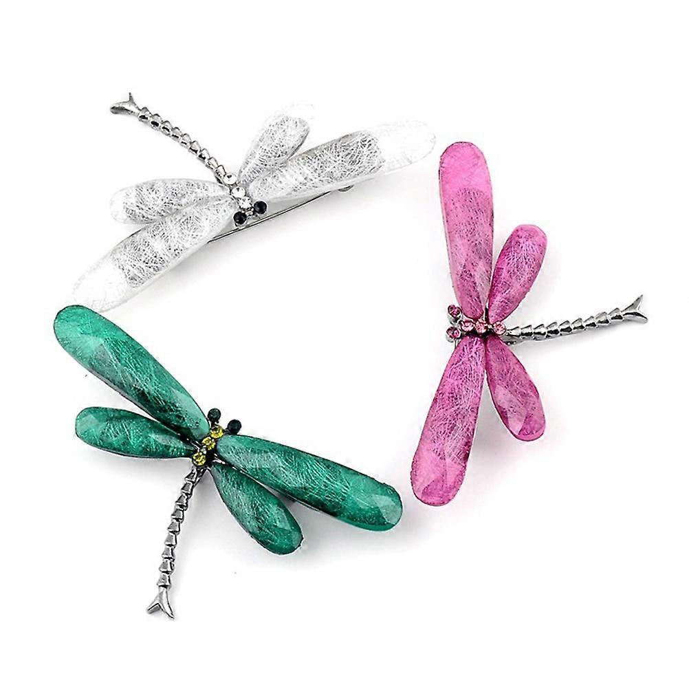 Resin Lapel Pin for Women, Detailed Dragonfly Artwork Complementing Modern Styles