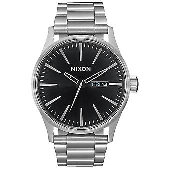 Nixon Varis Japanese Quartz Analog Man Watch with A3562348 Stainless Steel Bracelet