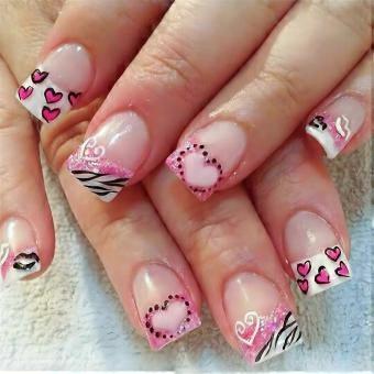 24 Pcs Multicolor Heart Press On Nails