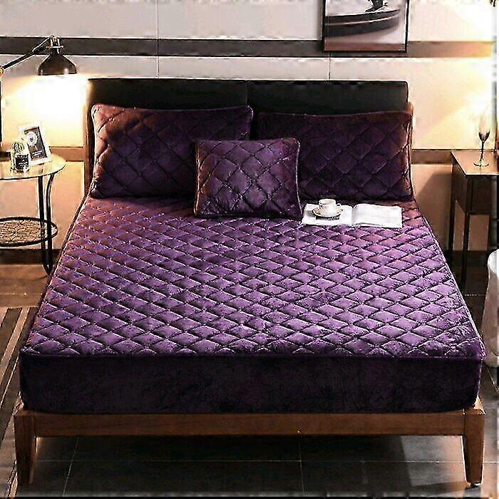 Crystal soft fitted sheet for cold climates with quilted design