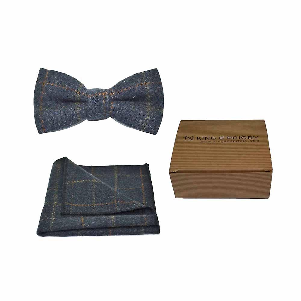 Heritage Check Navy Blue Bow Tie &amp; Pocket Square Set | Boxed