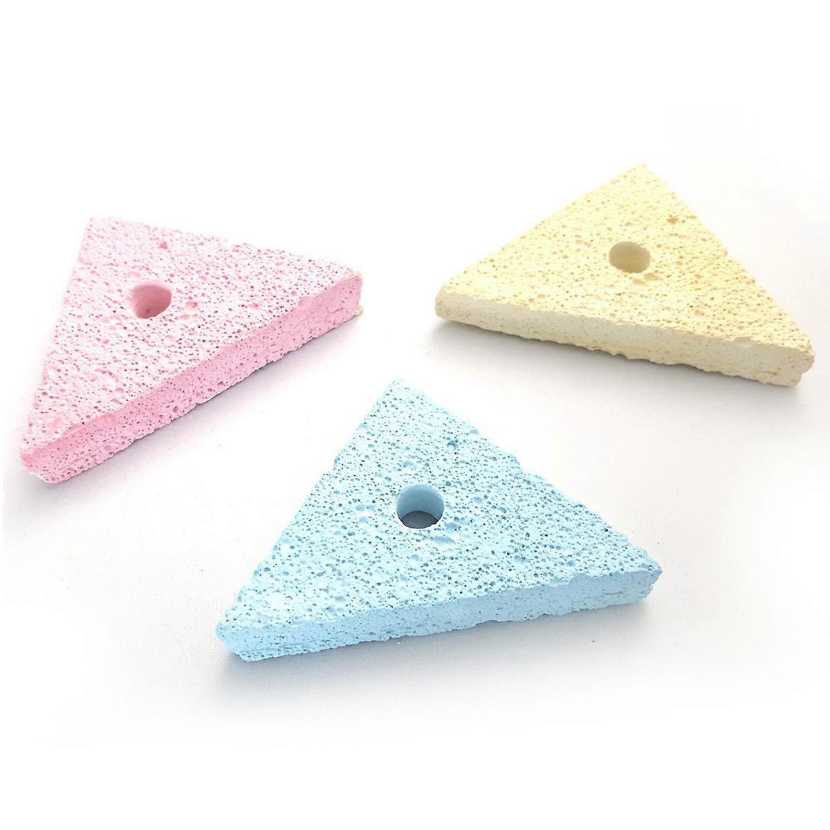 Pet Chew Toy Grinding Teeth Stone for Hamster Parrot Rabbit Chinchilla Squirrel (Triangle