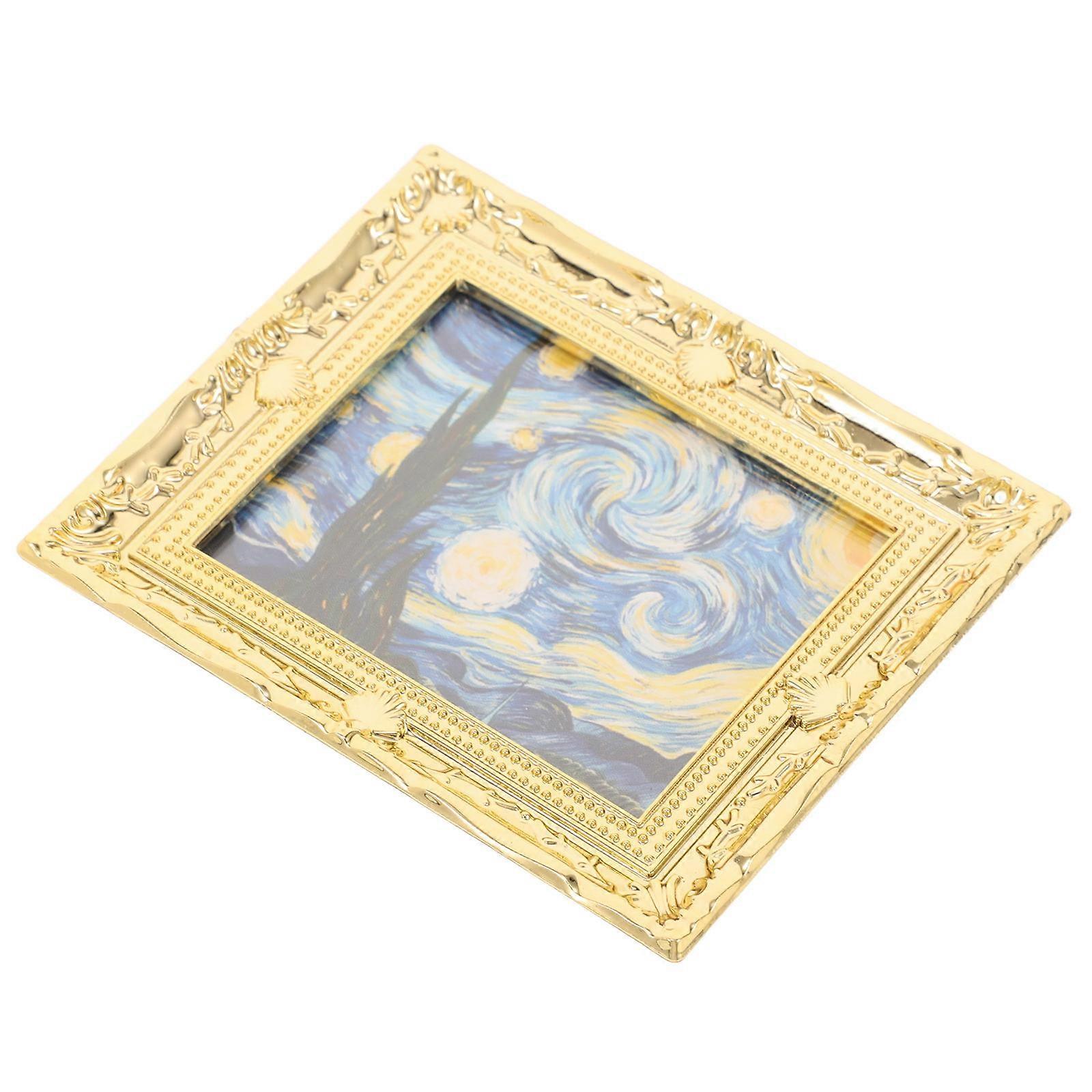 Here's a refined and appealing product description for your miniature oil painting frame:

 

**Miniature Oil Painting Frame – Tiny Adornment for