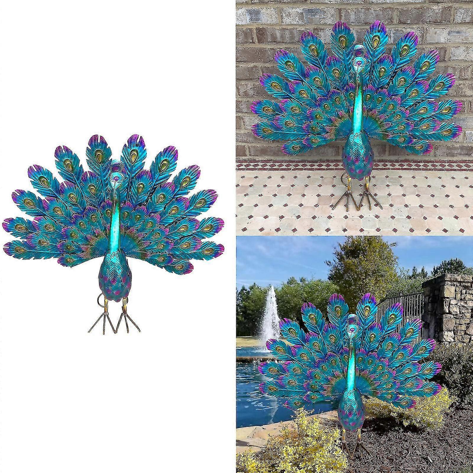 Bellissimo ornamento della statua del pavone, arredamento realistico del prato del pavone in metallo