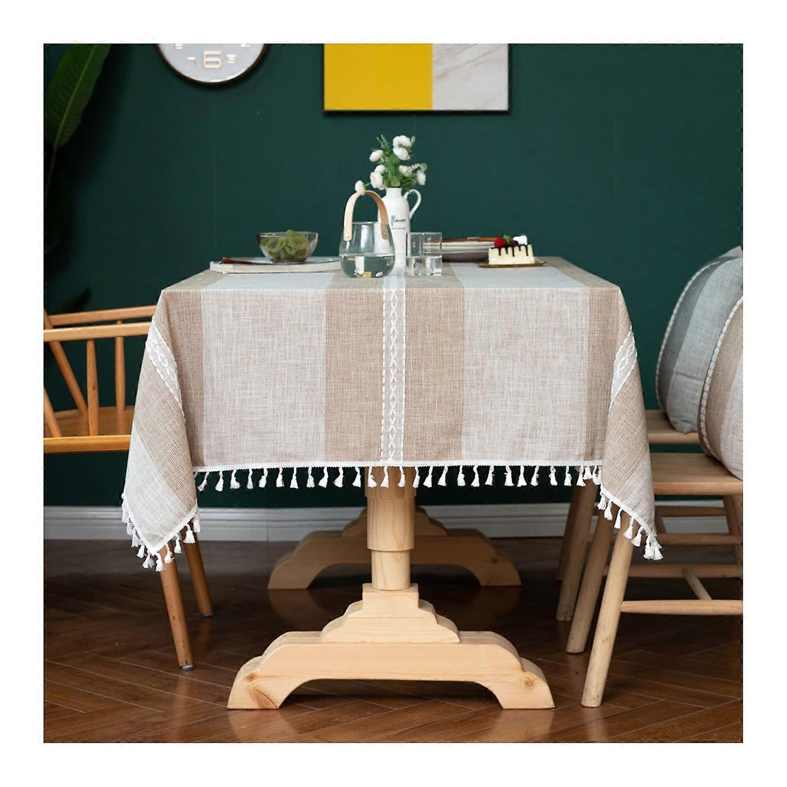 Rectangular tablecloth 140x260 cm, polyester washable striped with tassels