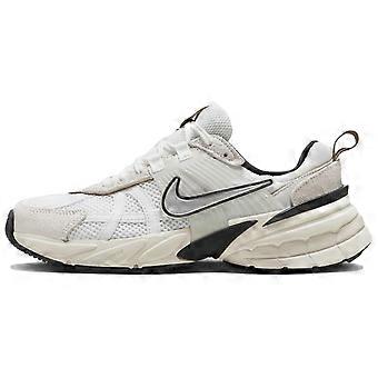 Nike V2K Run lage casual stadsschoenen voor hardlopen en woon-werkverkeer, dames, zwart-wit FN6703-100