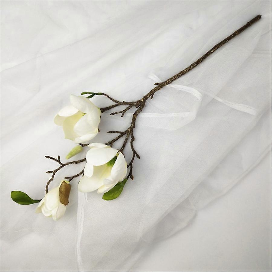 エレガントなホームスタイリングのための人工マグノリア