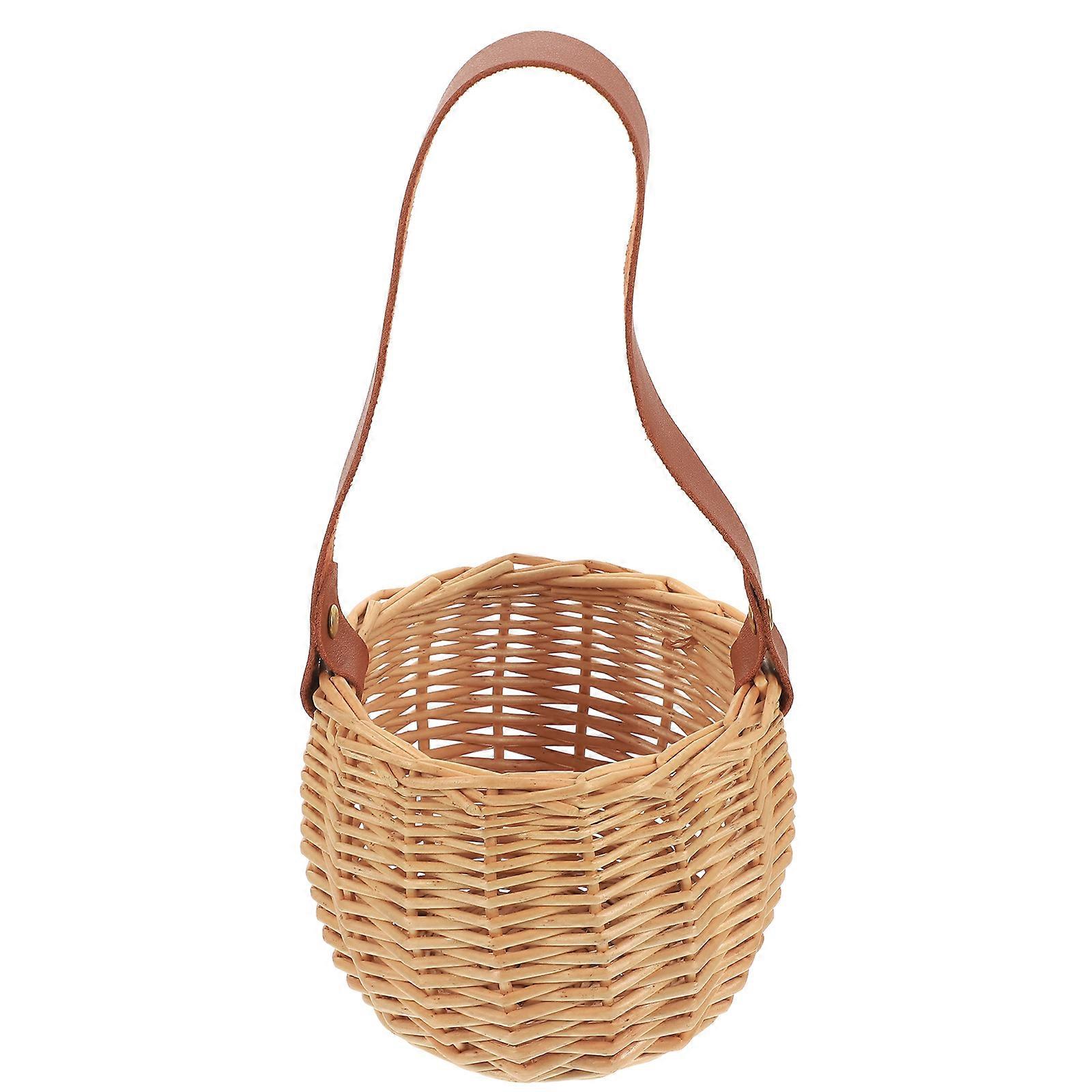 Rustic Handheld Baskets Enhancing Home Decor and Organizational Needs