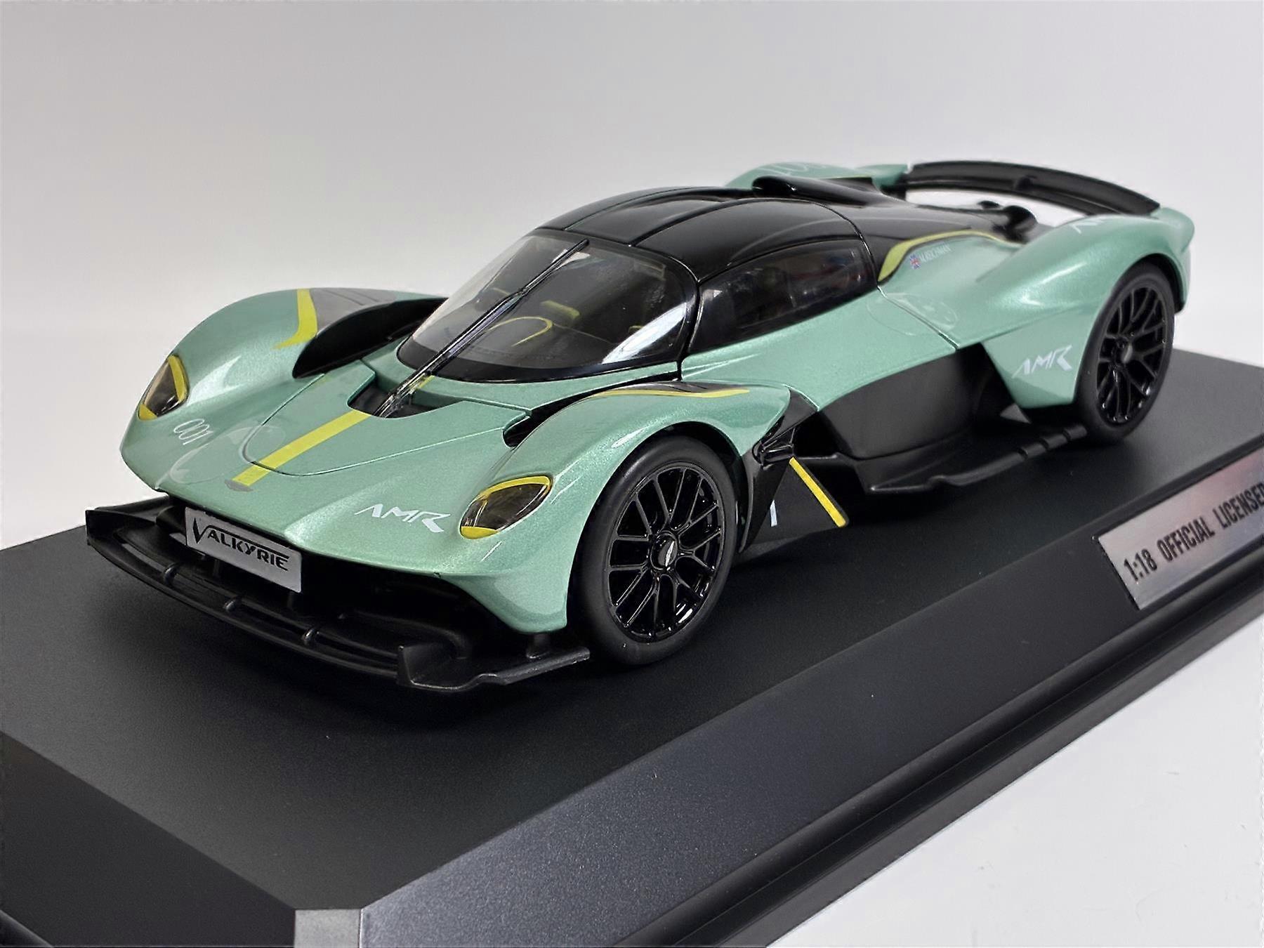 Aston Martin Valkyrie Appletree Green 1:18 Scale CMJ Diecast DC118AMVKSG