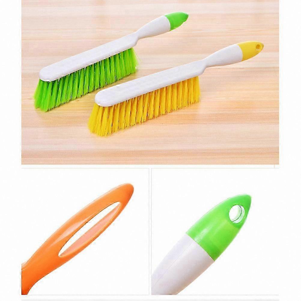Ergonomic Anti-Static Brush for Dusting and Versatile Cleaning Tasks
