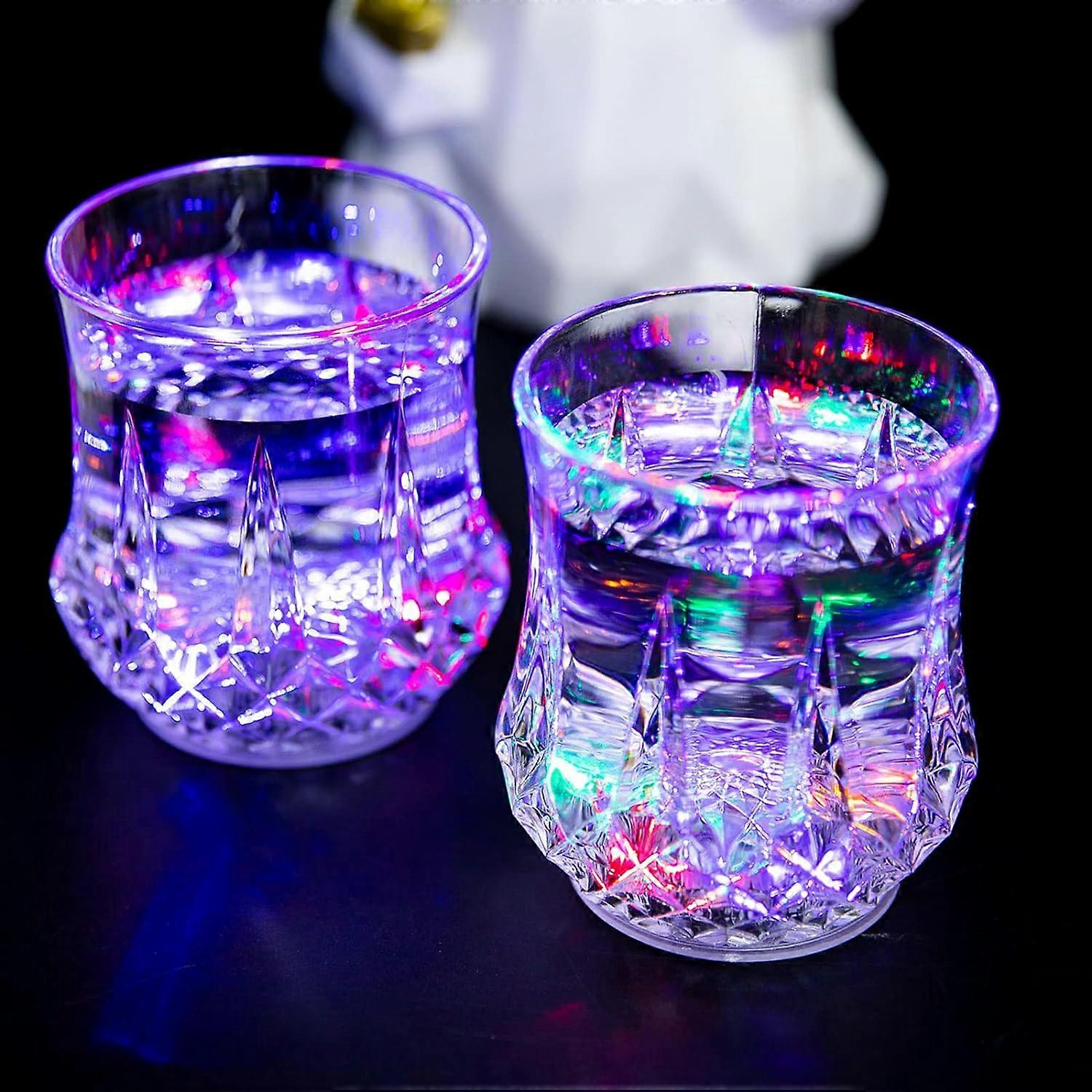 Glitter Glowing Cup, Crystal Water Glass LED Glowing Cup Acrylic Whiskey Glass Water Sensing Color Changing Cup Pineapple Shape (2 Pack)