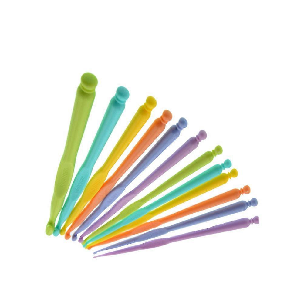 Plastic Crochet Hooks Set with Ergonomic Handles for DIY Use Various Sizes Assorted Color Lightweight Practical