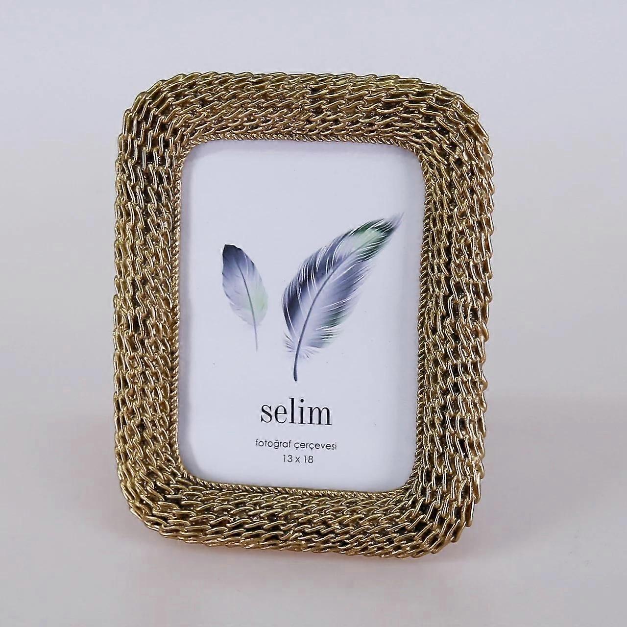 Chain Picture Frame