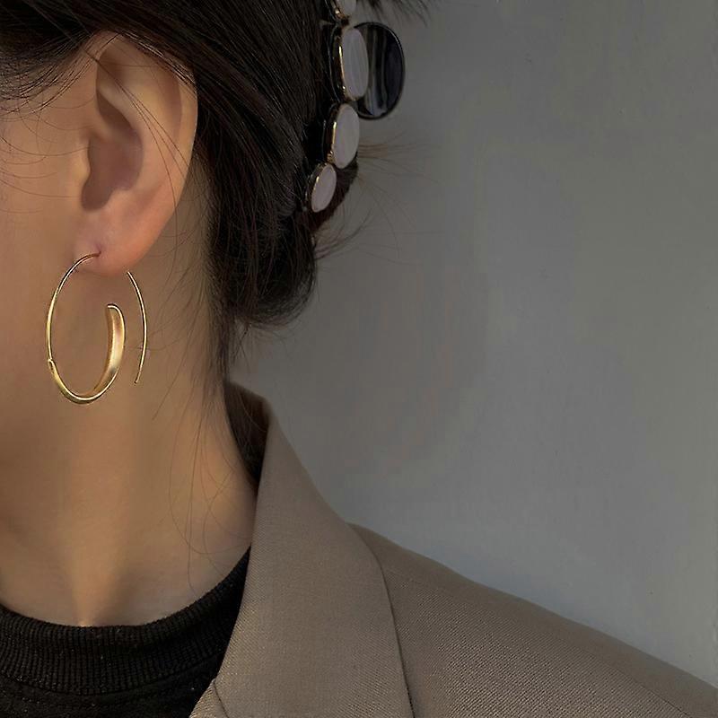 Simple Geometric Hollow C  shaped Earrings