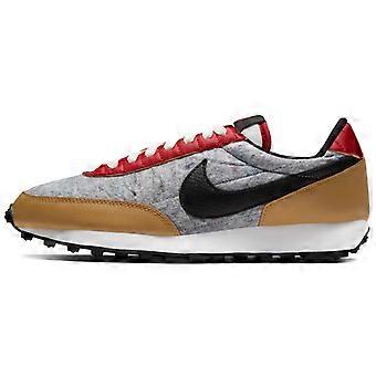 Tênis Nike Daybreak University Vermelho e Dourado Camurça Feminino CQ7619-700