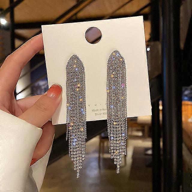 2022 Boucles d’oreilles à pompon en zircon de couleur argent doré en forme de C pour les femmes Personnalité Mode Boucles d’oreilles Bijoux de mariage Cadeaux d’anniversaire-ED892-G