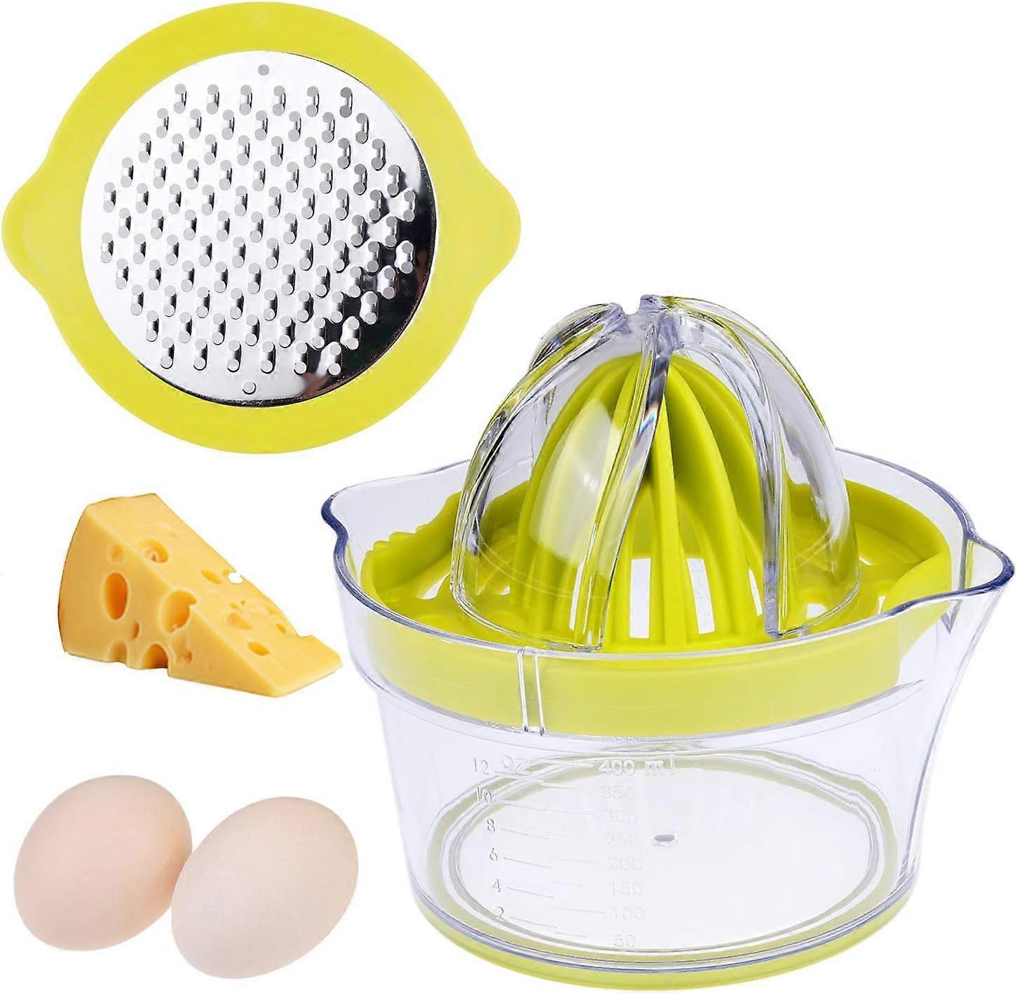 Juicer with pulp filter