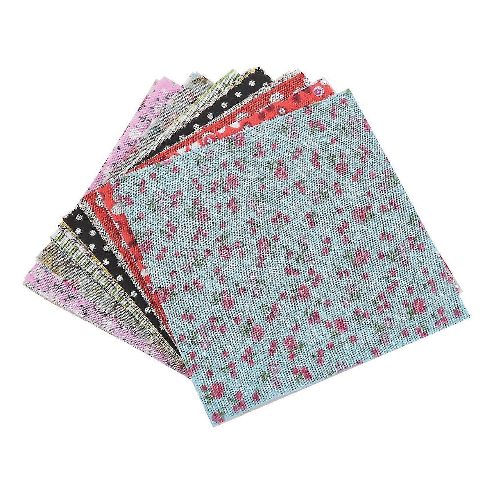 100Pcs Square Cotton Fabric Patchwork Cloth with Flowered Design for DIY Sewing Craft Projects