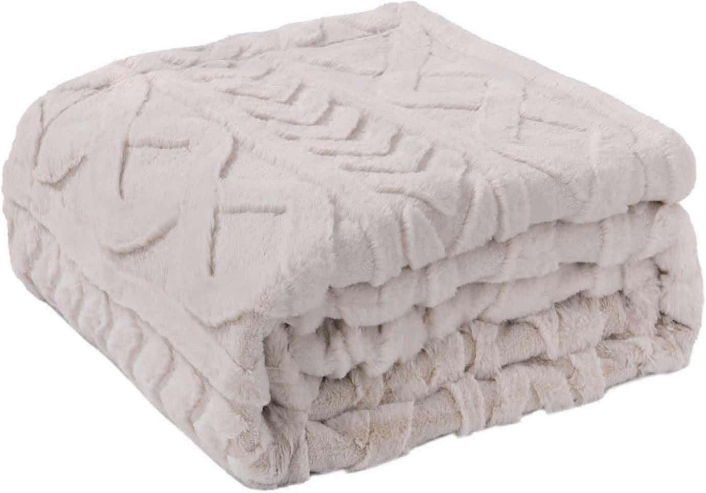 Timeless Patchwork Quilted Charm: Throw Blanket-i377