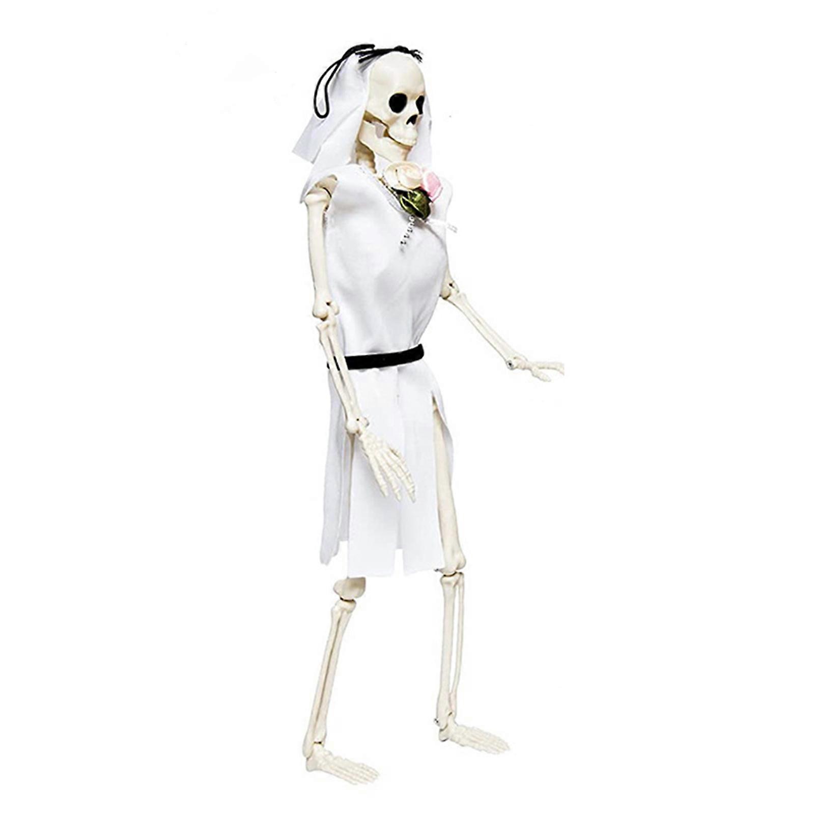 Skeletons Bride and Groom Ornament Vivid And Lifelike Skeleton for Spooky Scene Party Favors