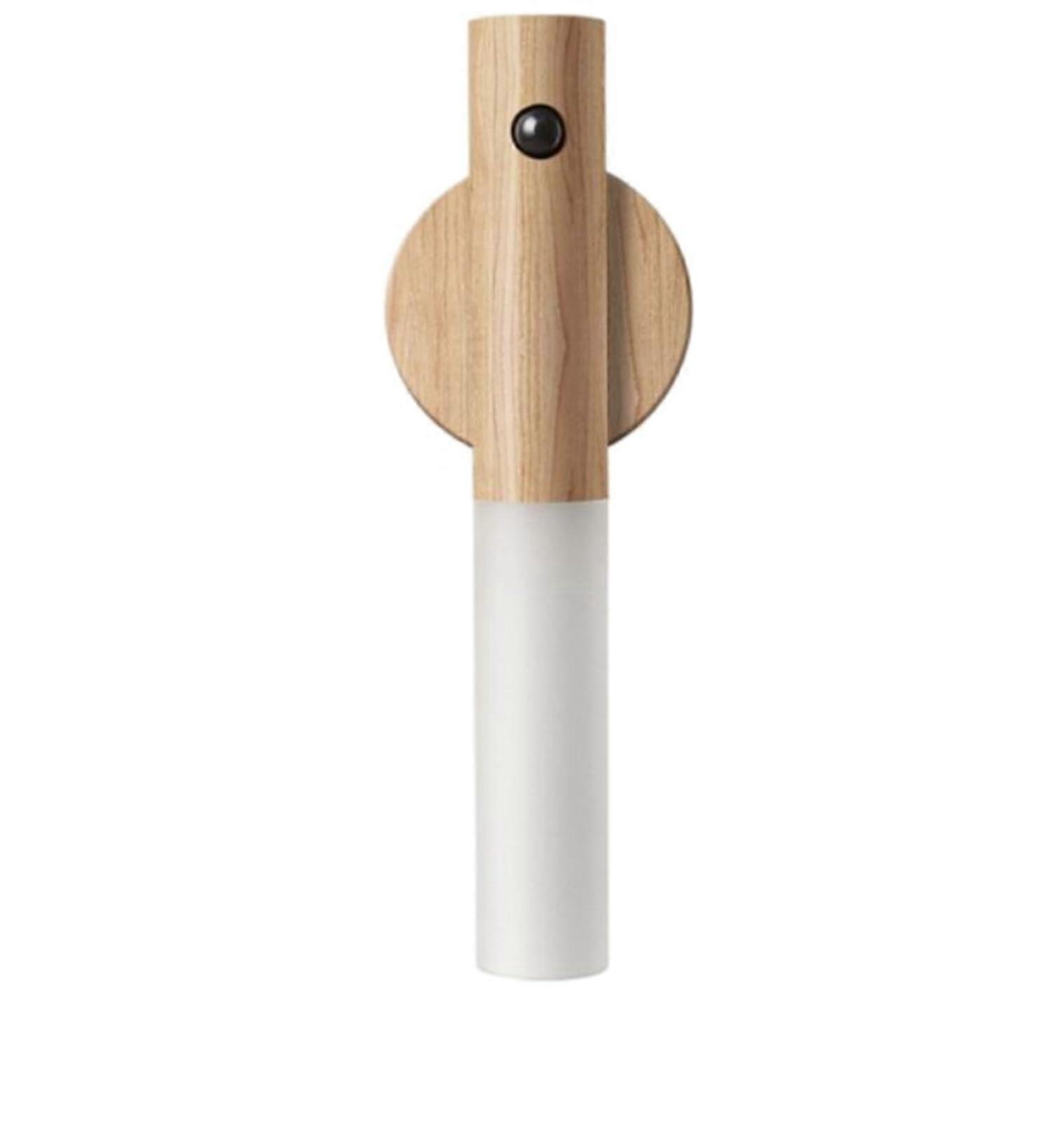 Intelligent Induction Light LED Night Light with Human Body Sensor, White Peach Wood for Staircase and Corridor Use