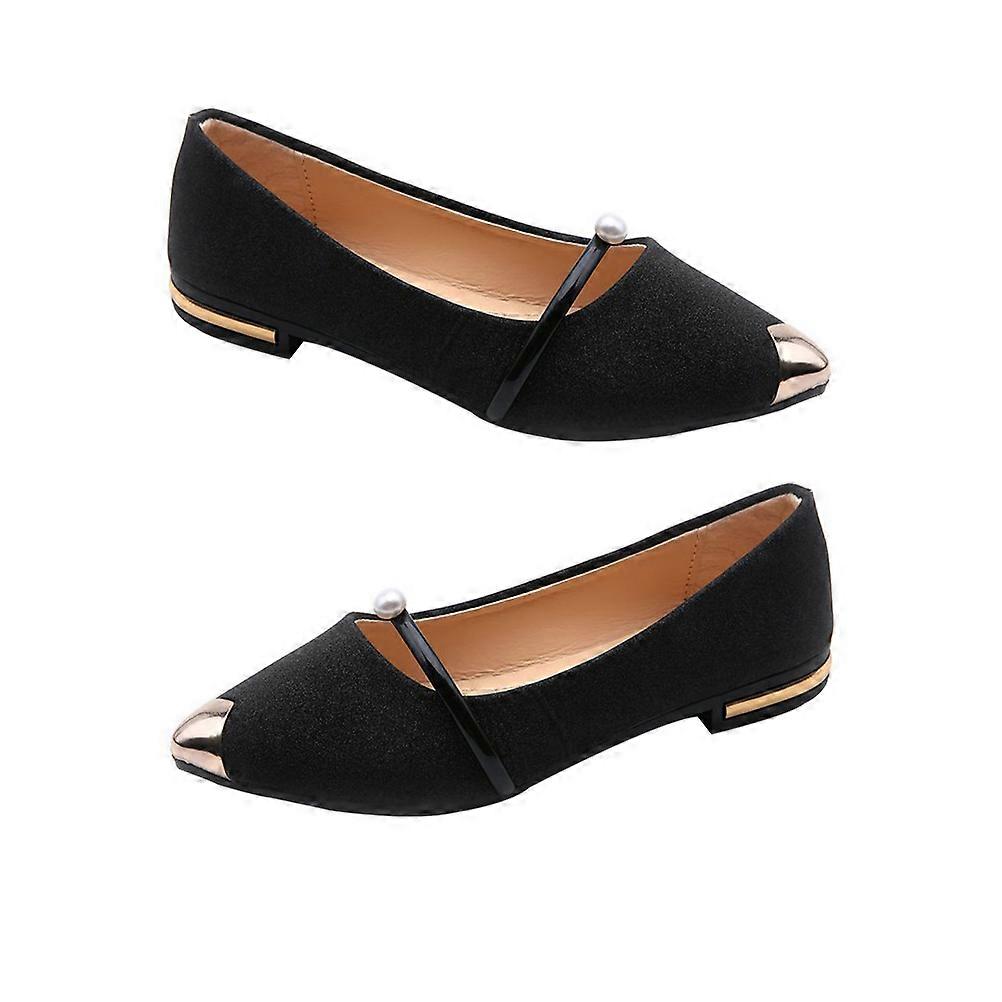 Flat Footwear, Stylish Pearl-Inspired Designs for