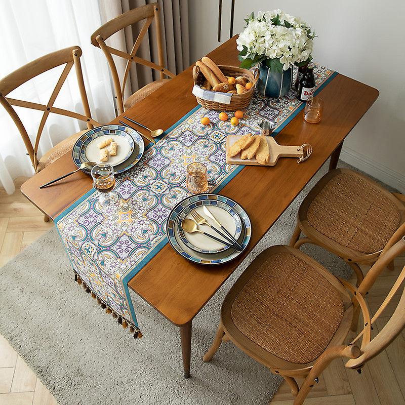 Fire vopsite Jacquard Table Runner Vintage Ethnic Style Tableface Tassel Household Polyester Dustproof Tablecloths Table Runners Tailstock Flag