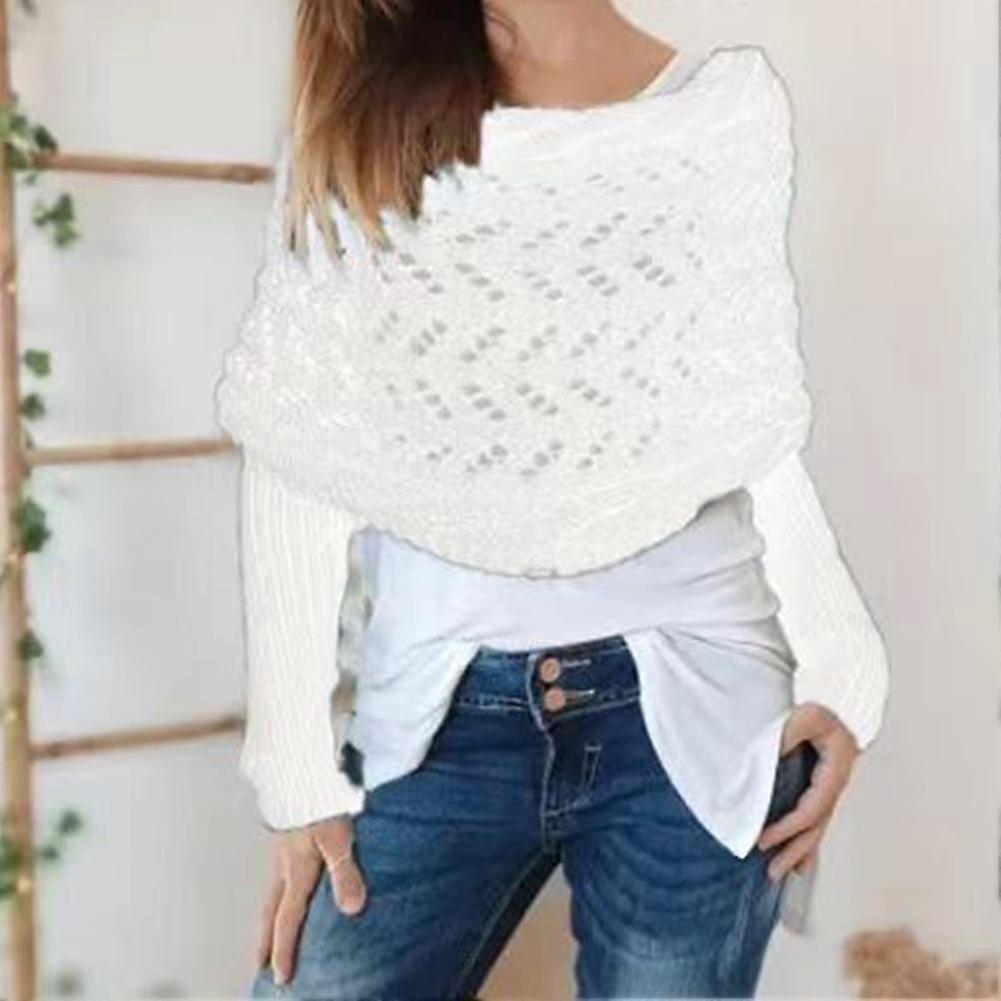 Modello di sciarpa all'uncinetto per un accessorio alla moda con maniche avvolgenti