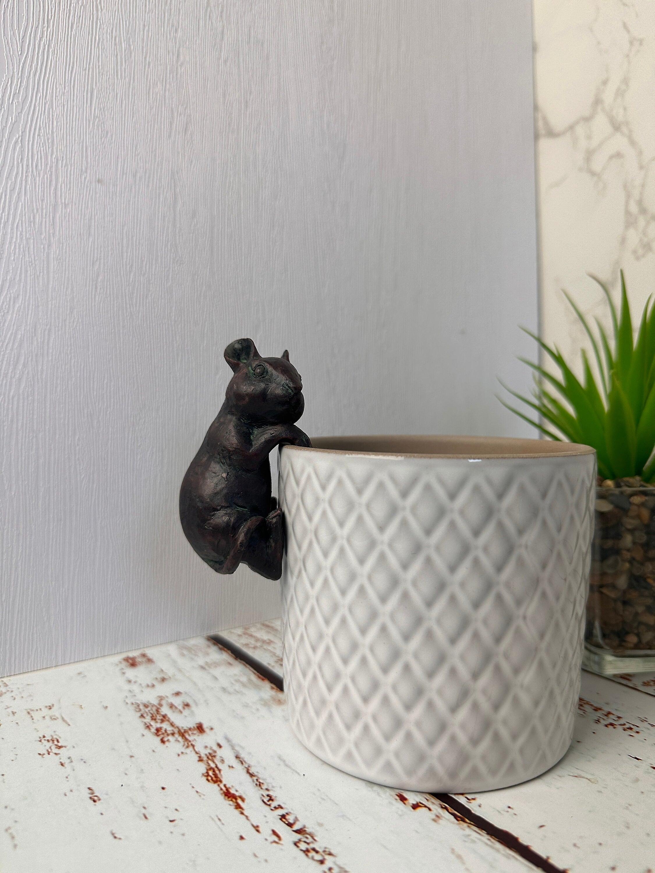 Mouse Pot Hanger By Allianceinteriorsltd