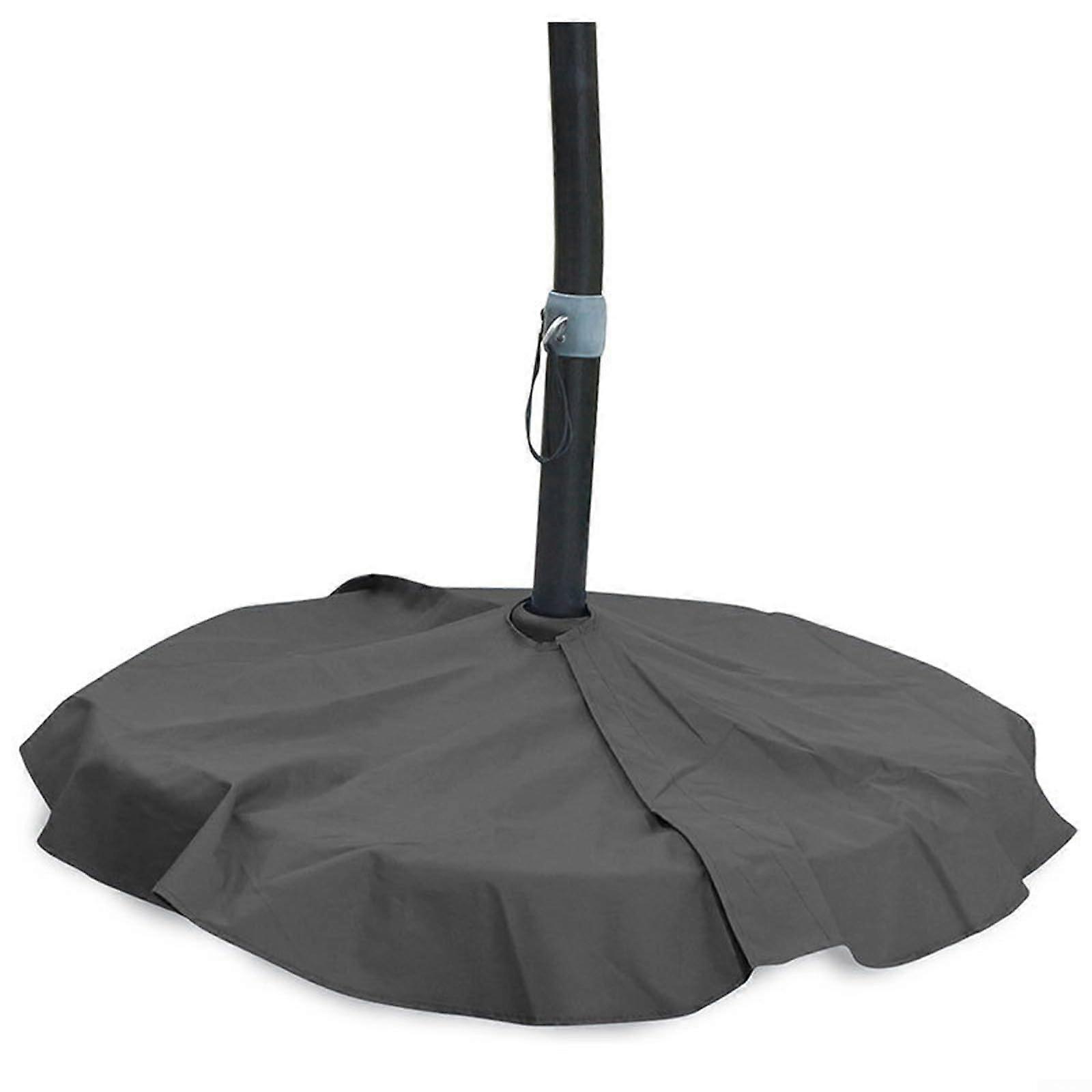 Round base cover with secure fit for outdoor use in the garden, at the beach, and in the yard