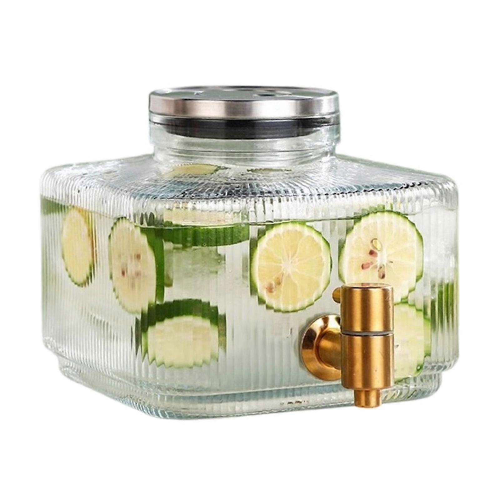 Clear Water Pitcher With Nonrust Steel Lid And Convenient Spouts Design Party Water Jugs with Spigot Multicolor