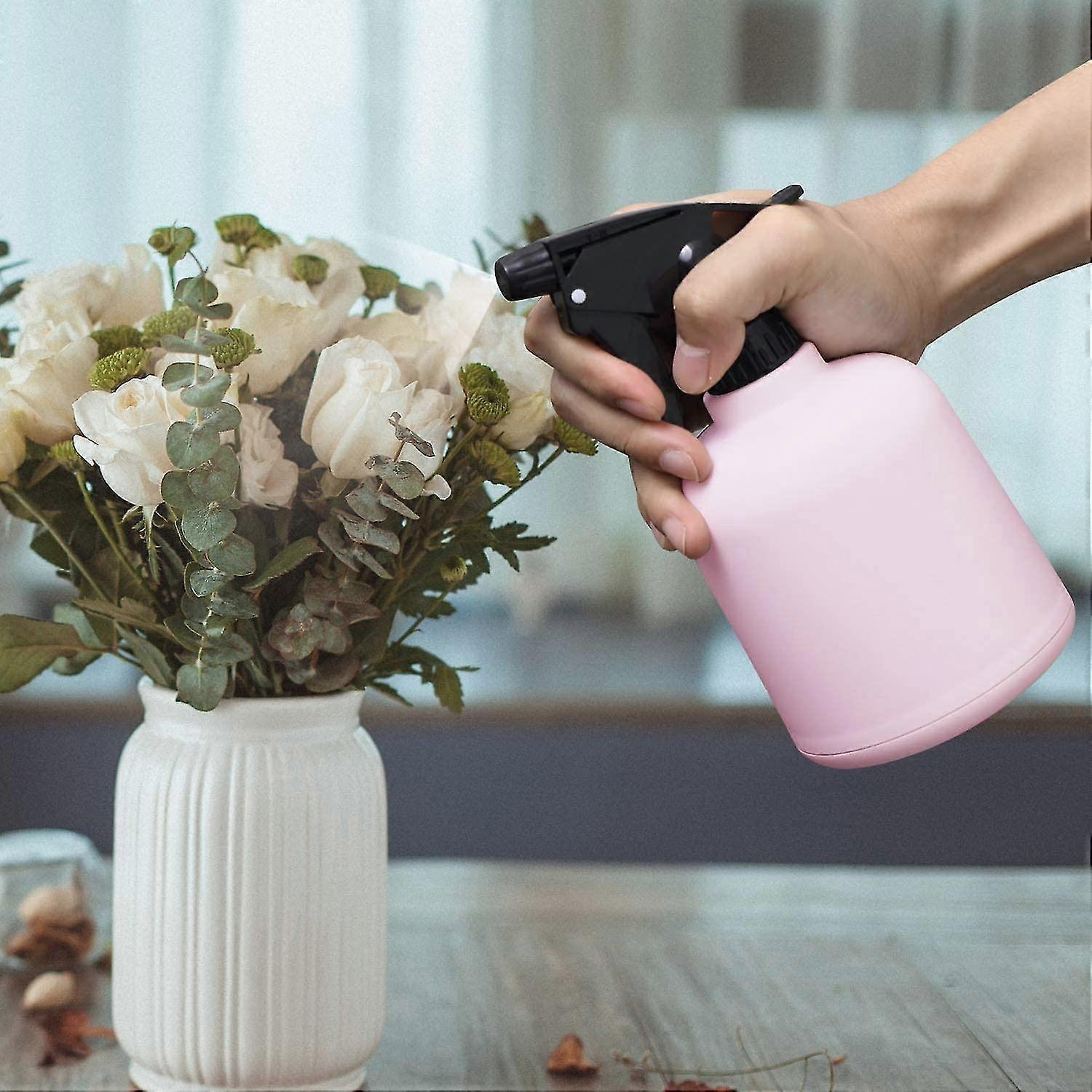 Plastic, Fine Mist Spray Bottle With Top Pump