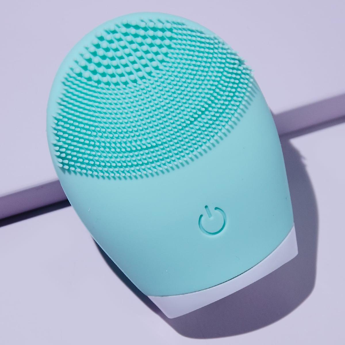 Silicone Face Brush: Deep Pore Cleanser And Gentle Exfoliating Massager