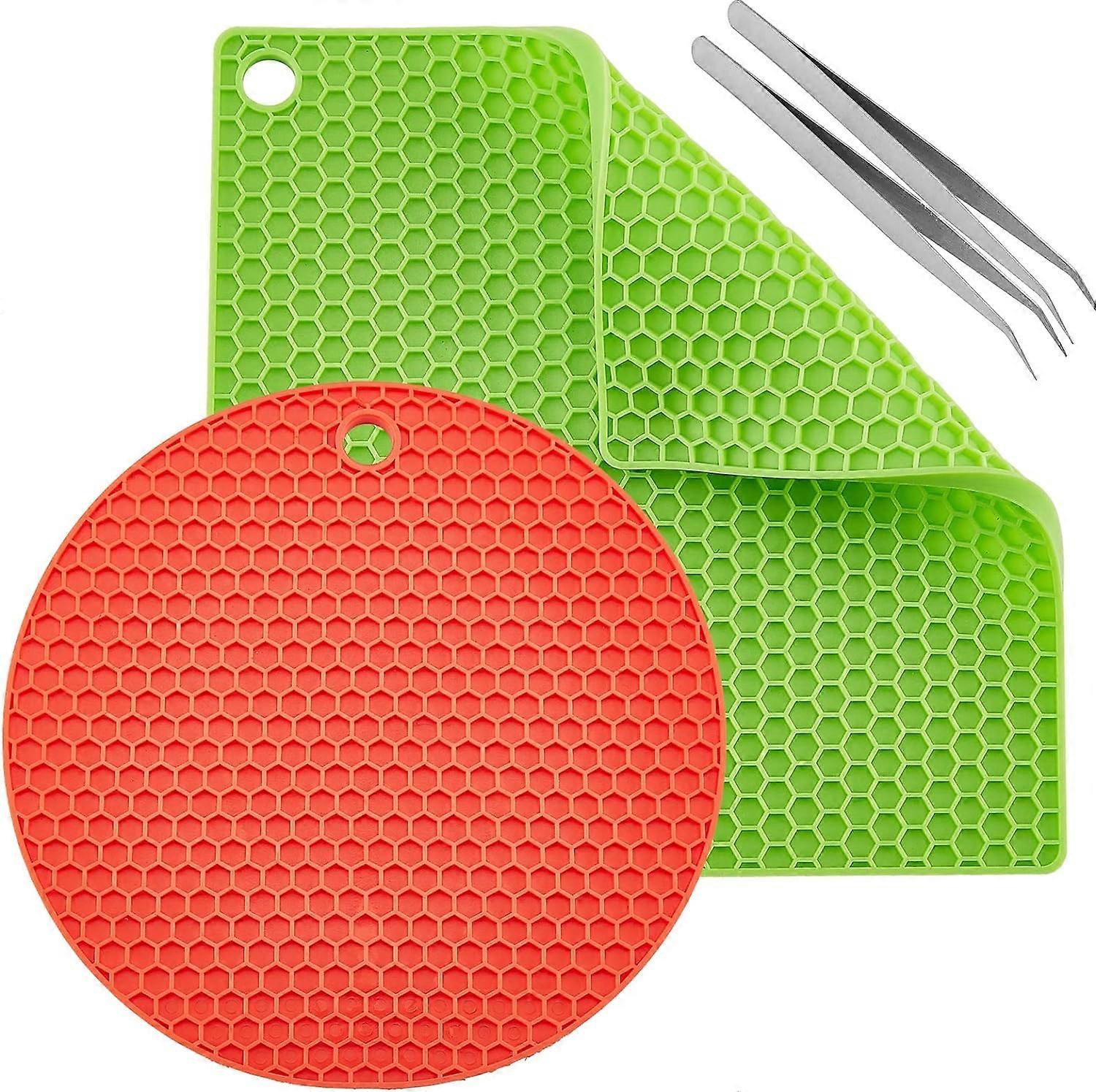 2PCS Silicone Doming Trivet Mats Round Square Heat Resistant Resin Synthetic Rubber Honeycomb Red Green Pads Trays and 2PCS Stainless Iron Tweezer for
