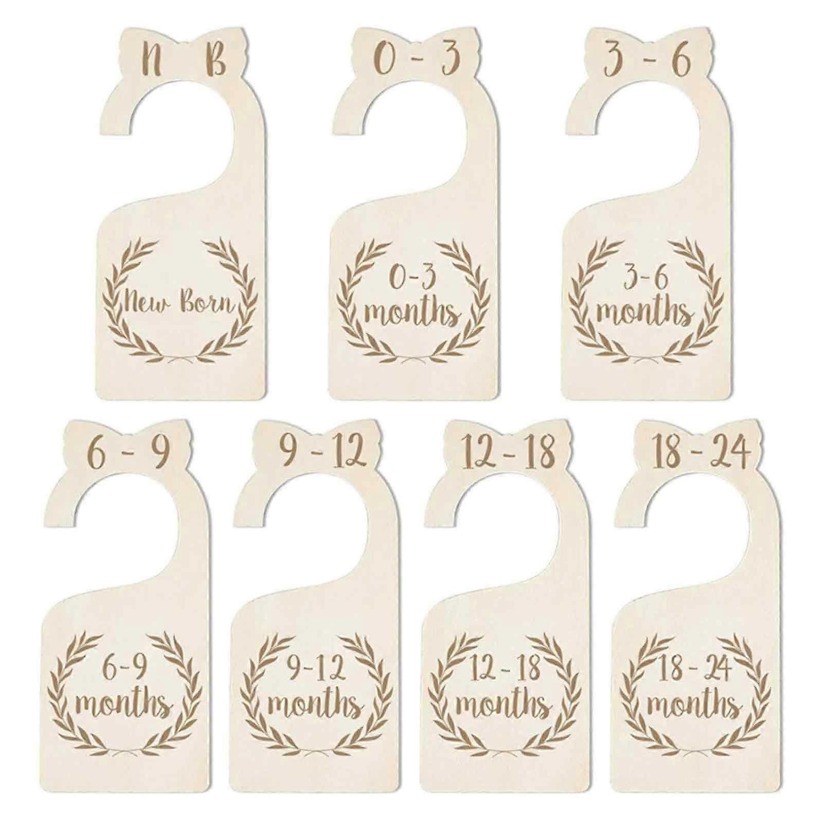 7pcs cabides de armazenamento de bebê com etiquetas penduradas
