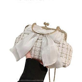 Modische Damen-Umhängetasche mit Schleife und Kette – geräumig, übersichtlich und elegant – auch als Abendtasche für verschiedene Anlässe geeignet – Weiß