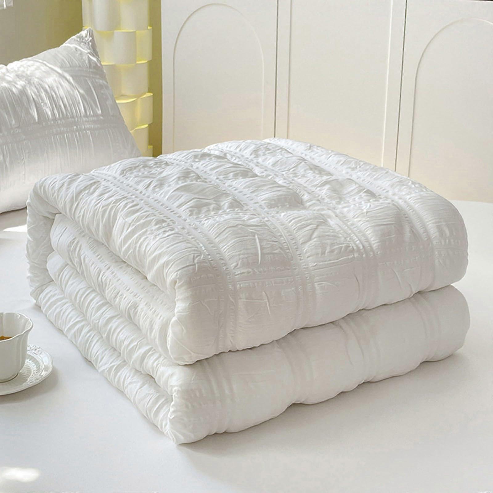 Seersucker Thin Quilt For All Seasons, Queen/Full Size Lightweight Blanket 180x220, Soft Breathable Summer Comforter