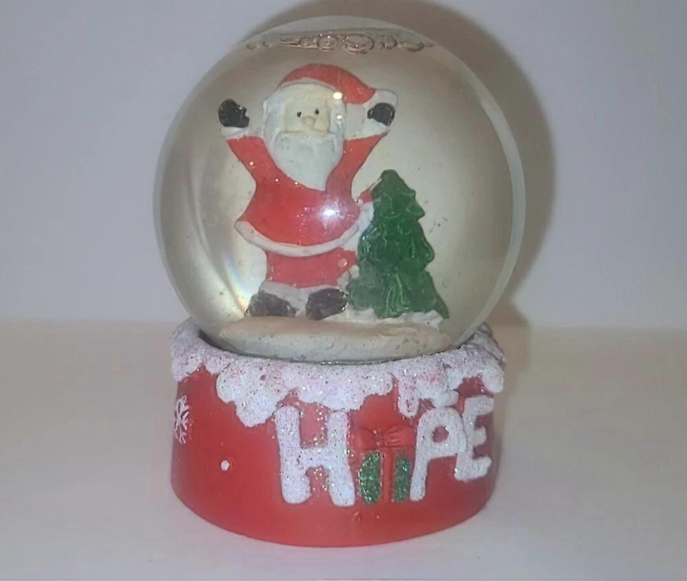 Santa Snowglobe