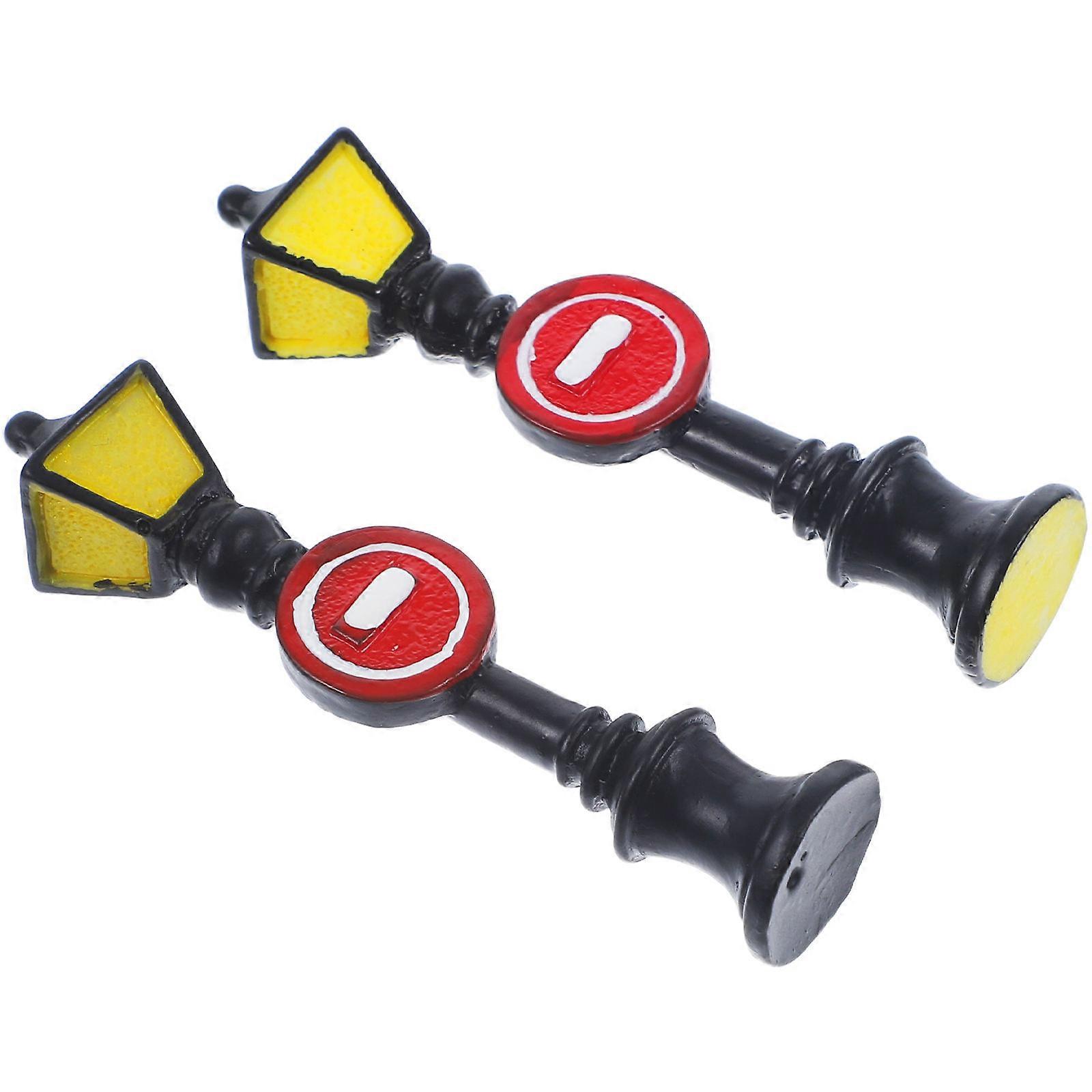 Miniature Street Light Models for Decoration Resin Material Black Color 2 Pieces