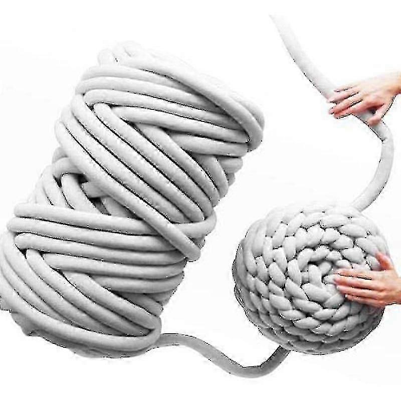 Pour le tricot et le crochet avec un fil de 3 cm d’épaisseur - gris clair