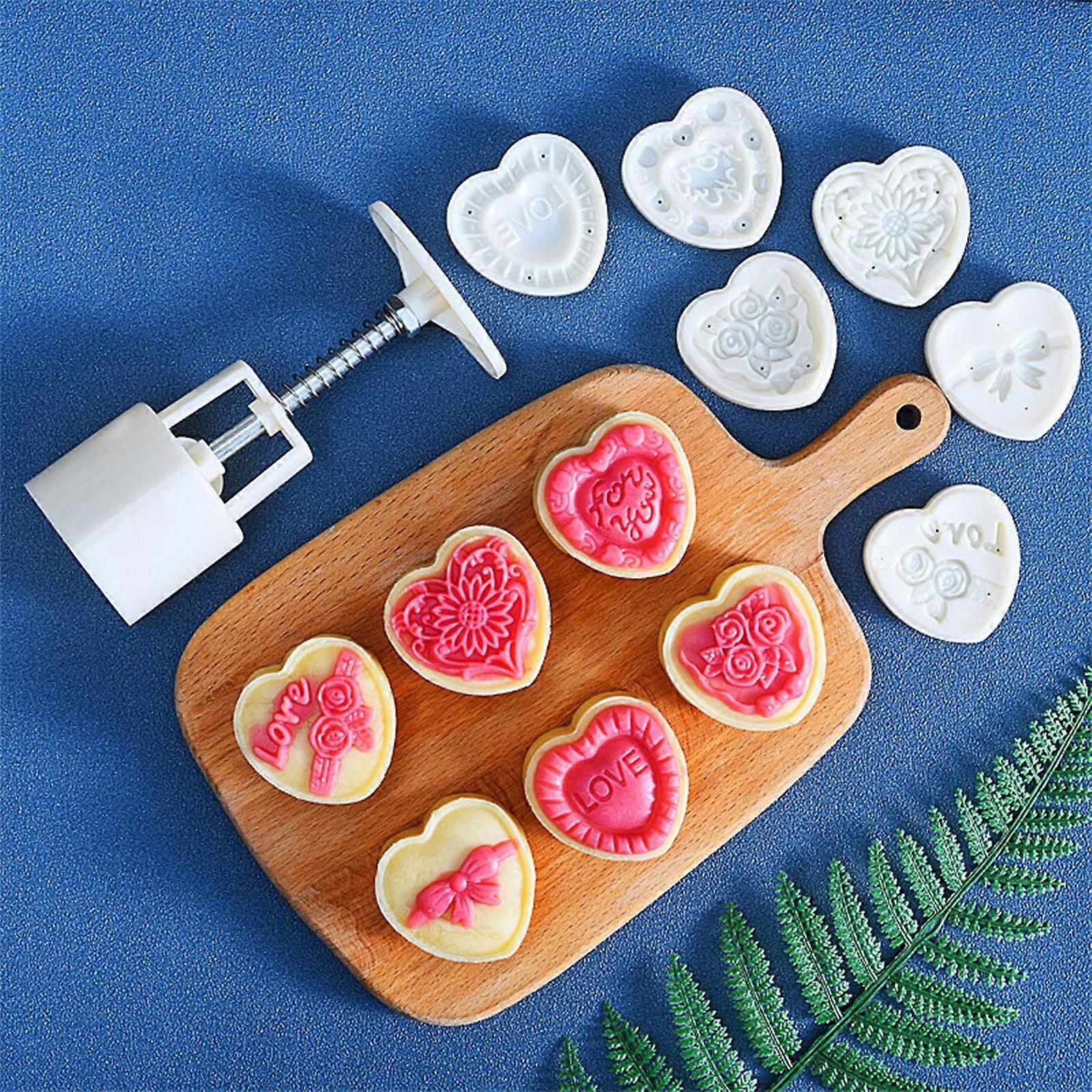 Cookie Cutter Shapes Set Diy Three-Dimensional Hand Pressure Cake Mold Baking Cookie Mold Baking Tools