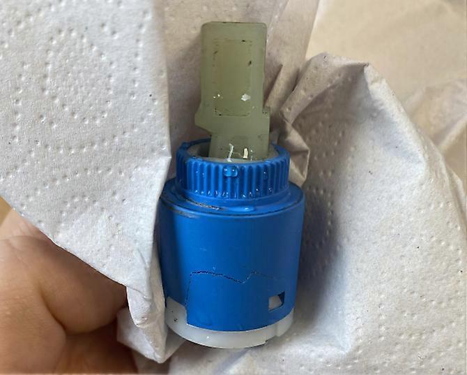 Naisten pesusarjan osat