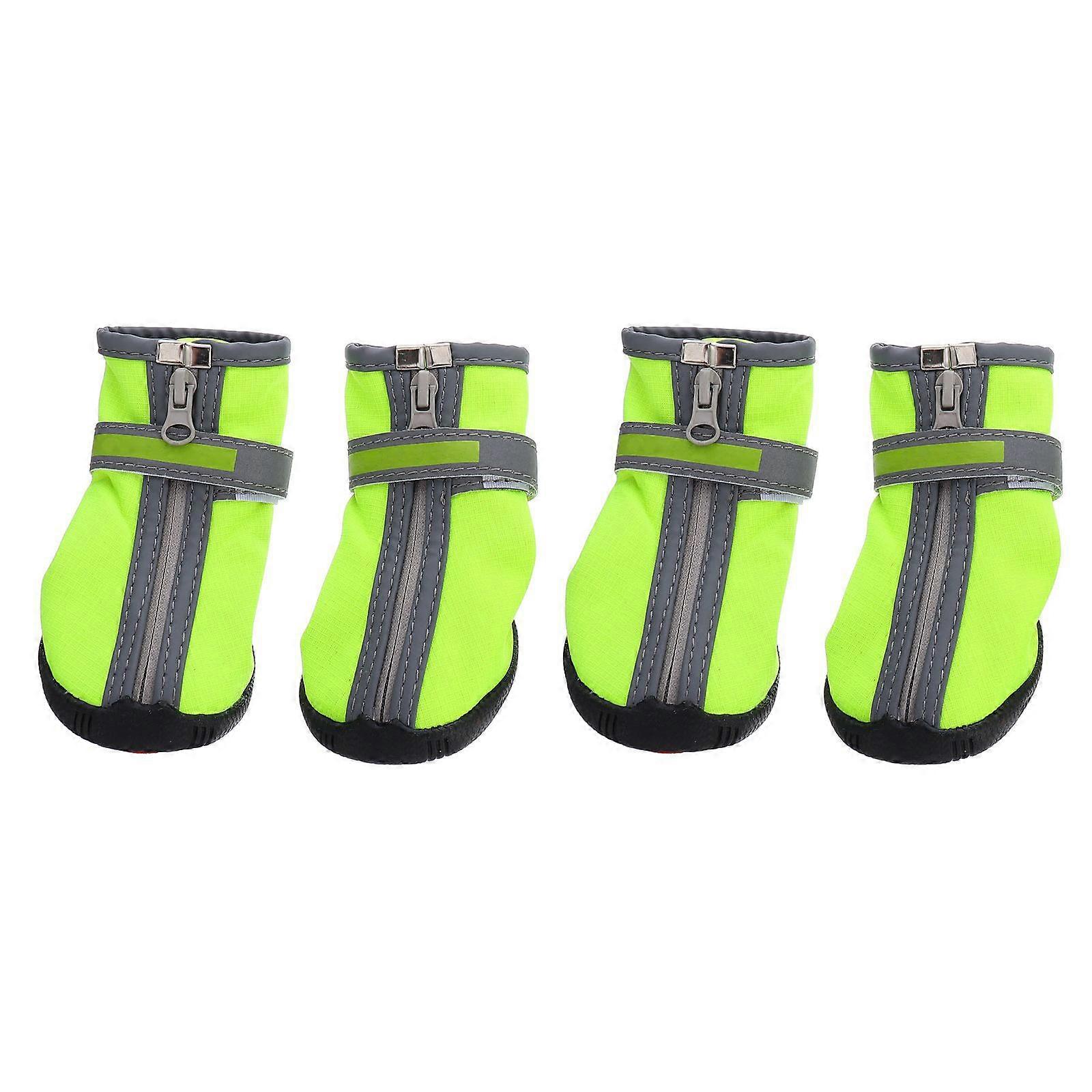 Cold Weather Dog Boots, Enhances Traction and Protects Delicate Paws, Robust Construction