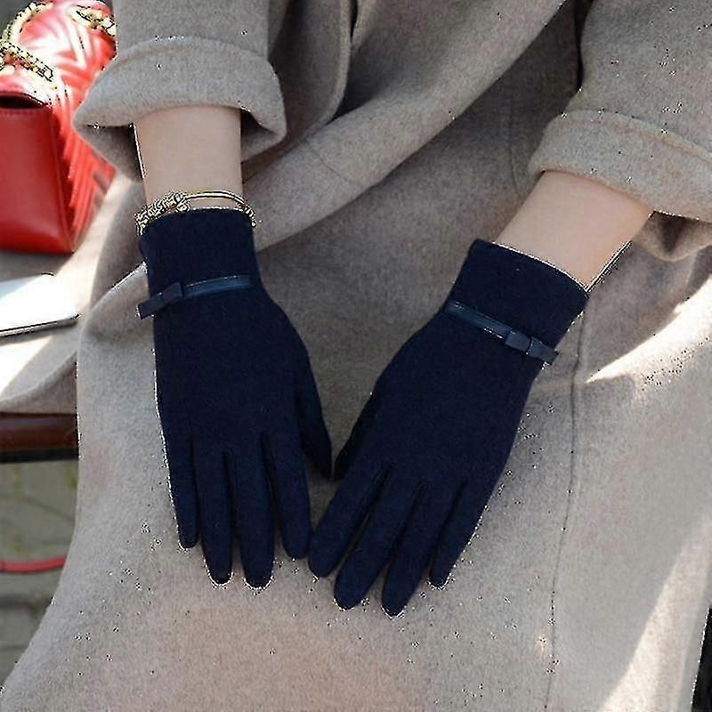Elegant Wool Touchscreen Gloves for Winter Warmth