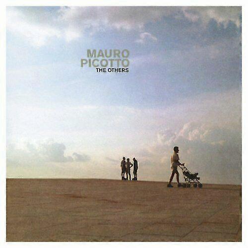 ماورو بيكوتو القرص المضغوط الآخرين